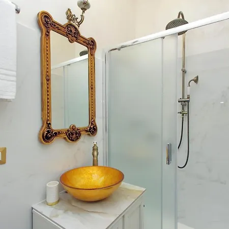 Just Chilling 4* Rom